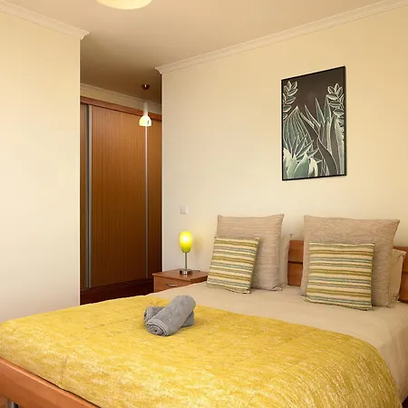 Calheta, Sun, Sea & Pool * Calheta (Madeira)