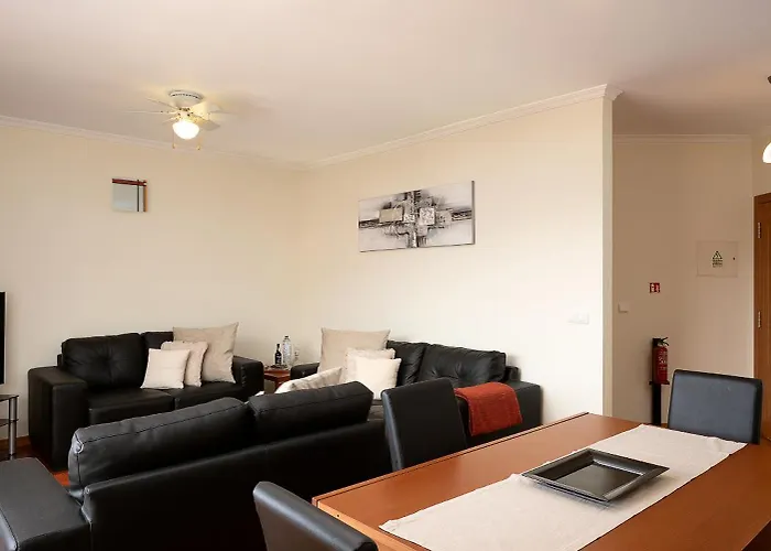 Calheta, Sun, Sea & Pool Apartamento *