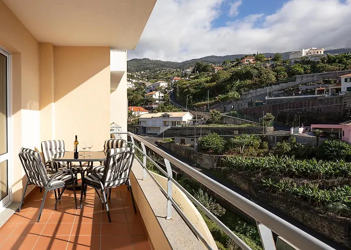 Calheta, Sun, Sea & Pool *